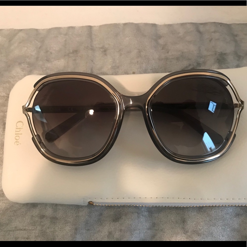 Women’s Chloe sunglasses